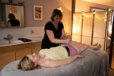 Le massage post-natal : Doula Nancy